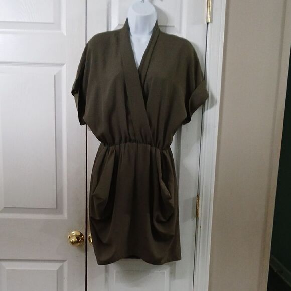 BCBGeneration olive green v neck pocket mini dress Sz S EUC - Picture 1 of 8